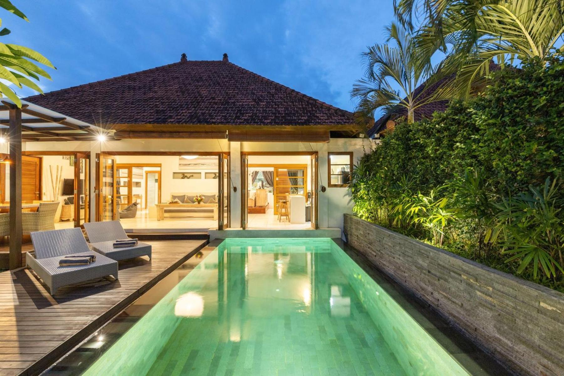 Luxurious And Cozy King Beds, Pool, Closed Living Villa Kuta  Exterior photo