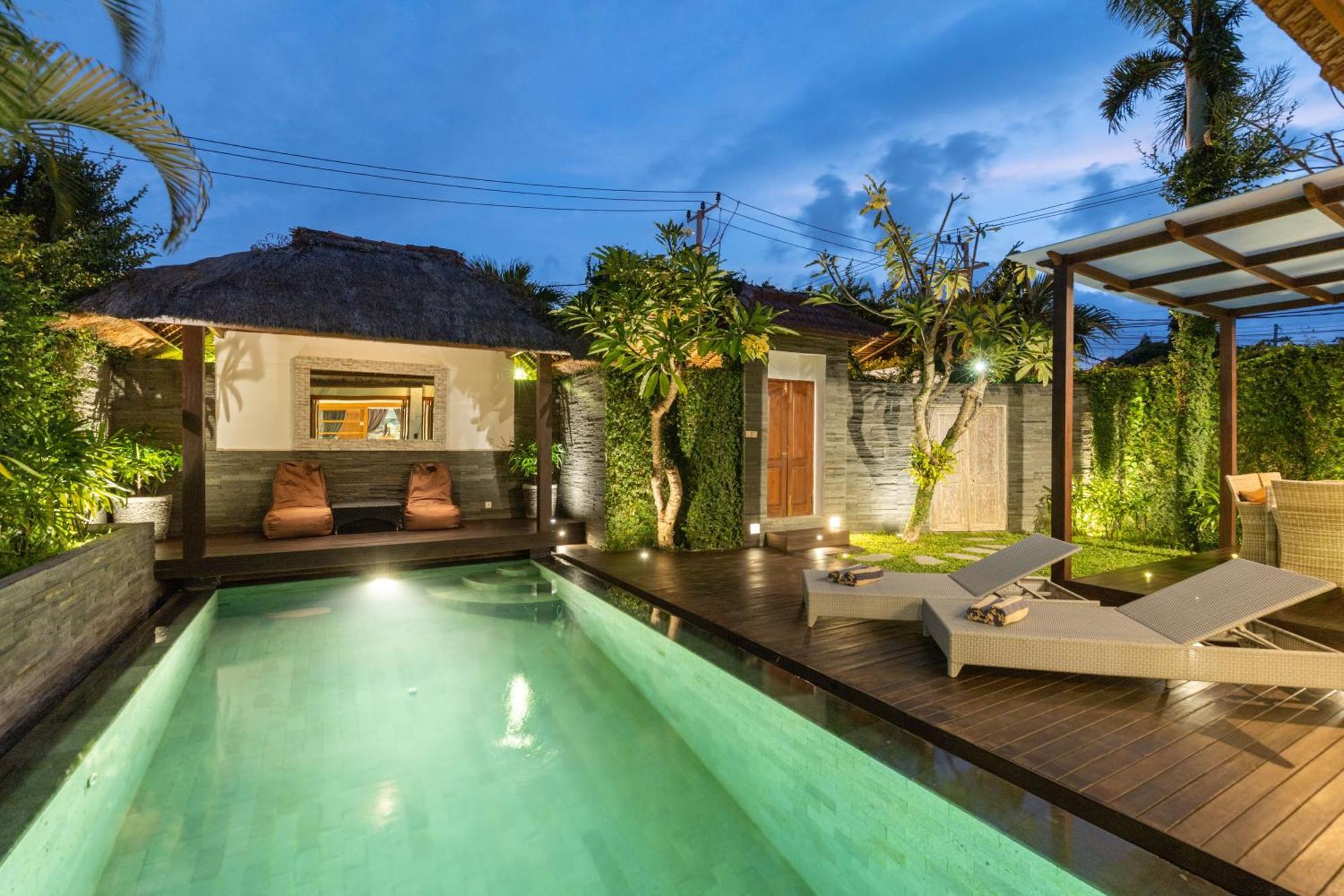 Luxurious And Cozy King Beds, Pool, Closed Living Villa Kuta  Exterior photo