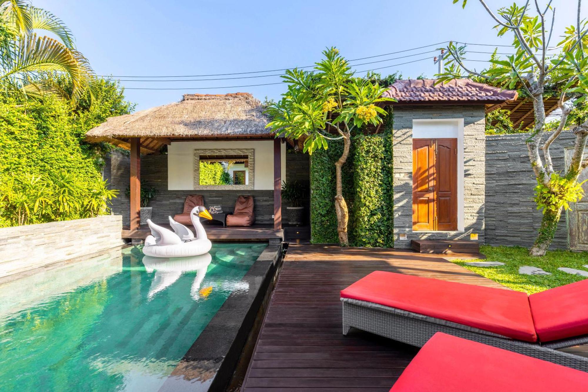 Luxurious And Cozy King Beds, Pool, Closed Living Villa Kuta  Exterior photo